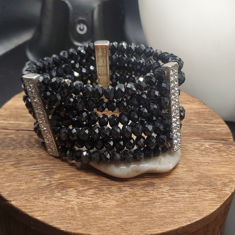 B2814 stacked black beaded facet stretch bracelet Gothic crystal eye catching